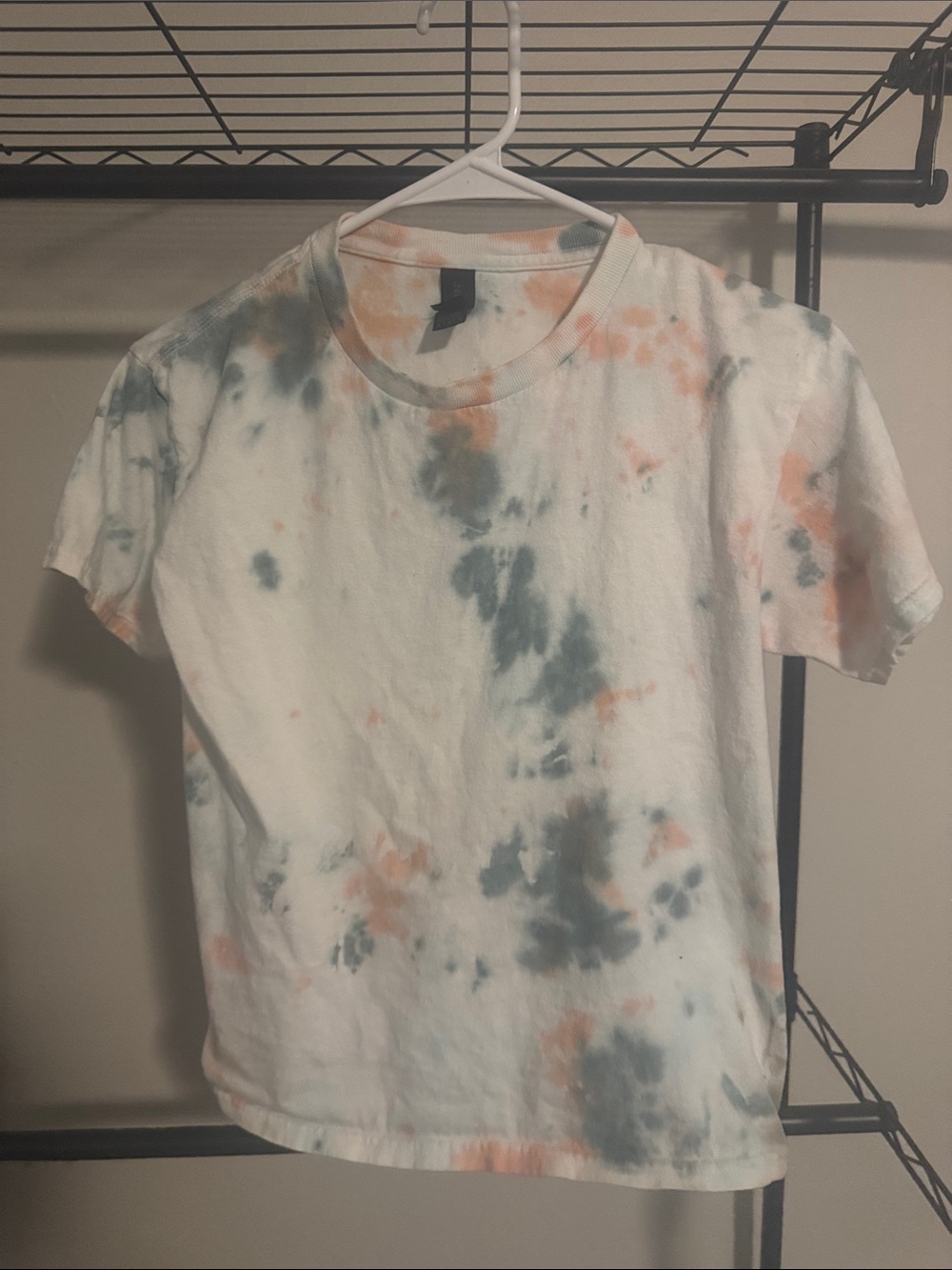 Gildan White Short Sleeve Tie-Dye Tee with Gray & Peach Accents